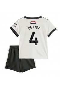 Manchester United Matthijs de Ligt #4 Babytruitje 3e tenue Kind 2024-25 Korte Mouw (+ Korte broeken)